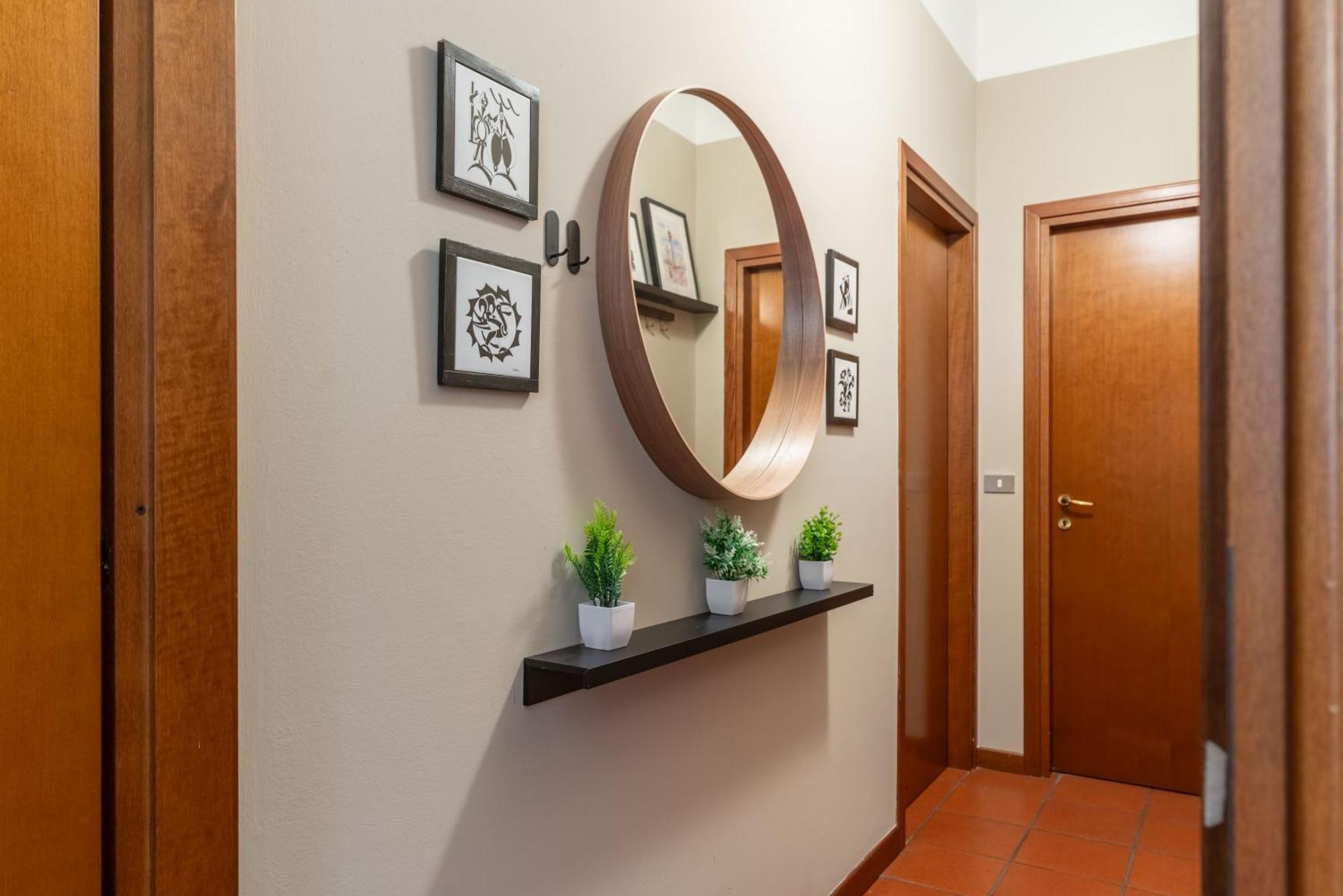 -Near Arena & Parking - Pet Friendly Historical Arena Palace Apartment Verona Bagian luar foto