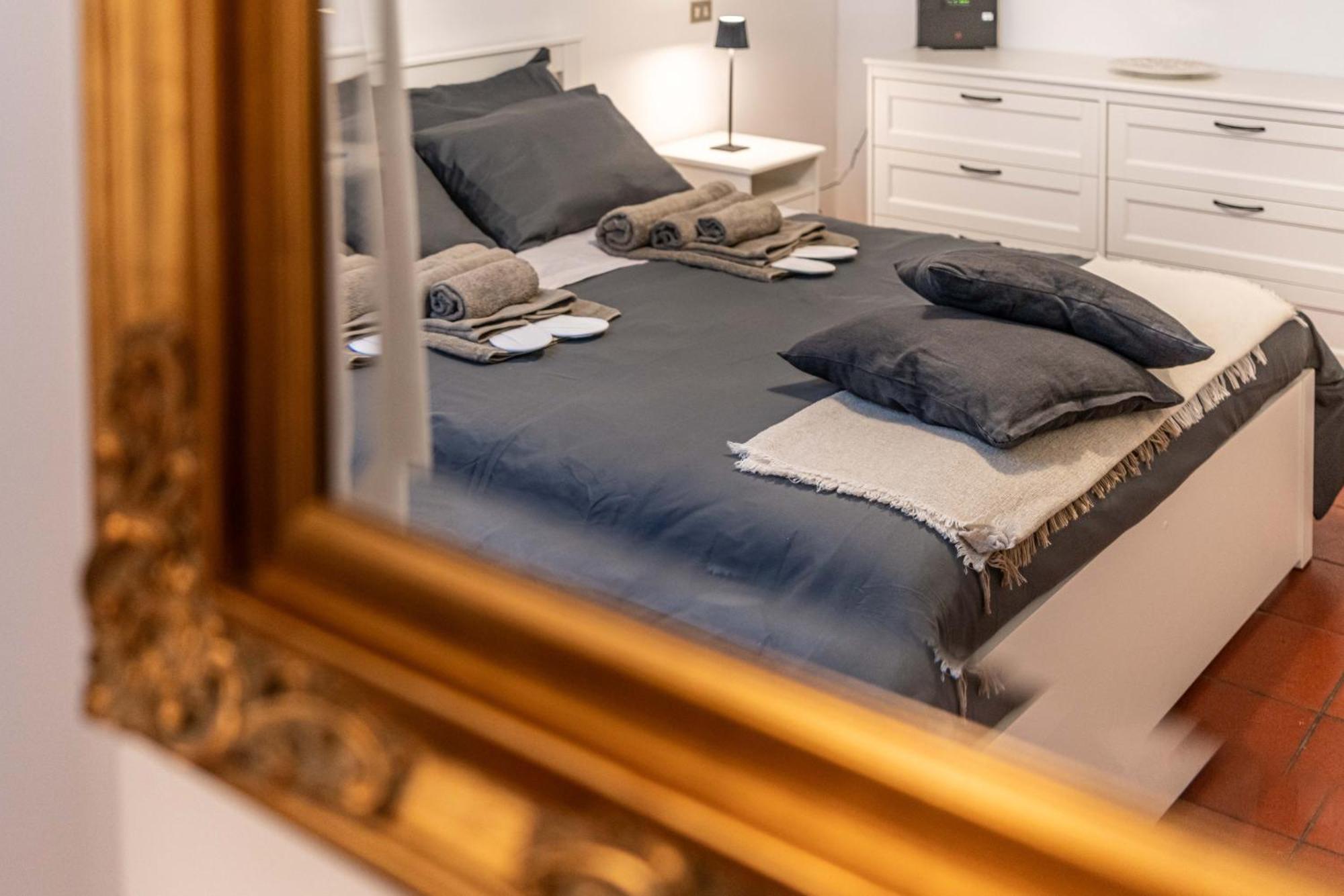 -Near Arena & Parking - Pet Friendly Historical Arena Palace Apartment Verona Bagian luar foto