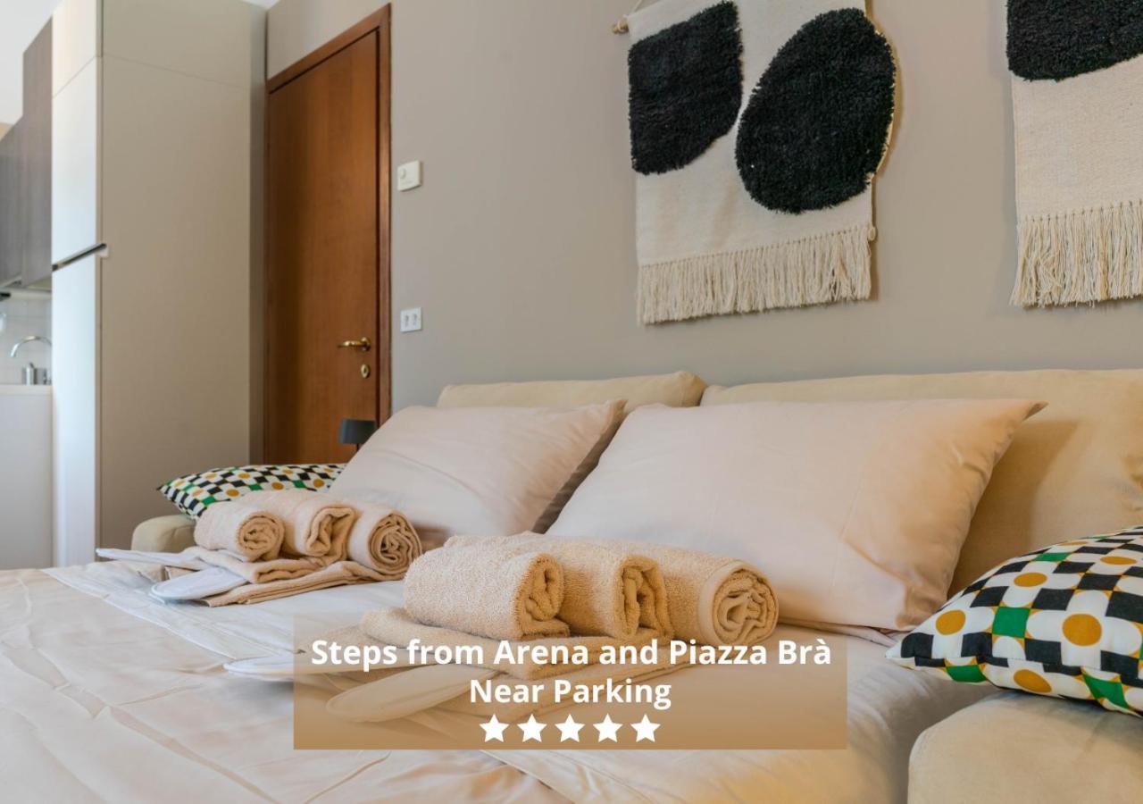 -Near Arena & Parking - Pet Friendly Historical Arena Palace Apartment Verona Bagian luar foto